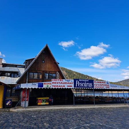 Hotel Pescarus Port Биказ Екстериор снимка