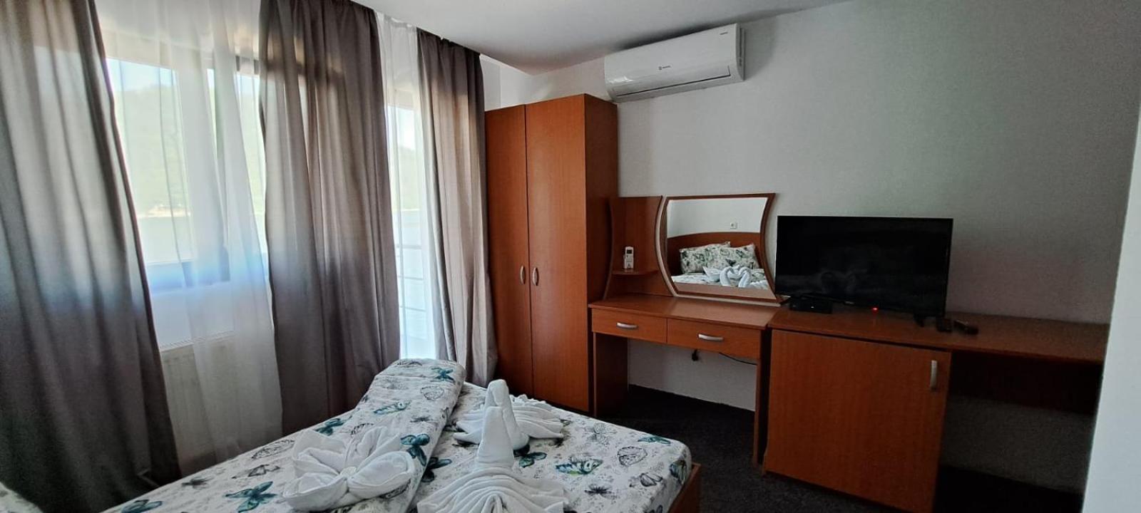 Hotel Pescarus Port Биказ Екстериор снимка