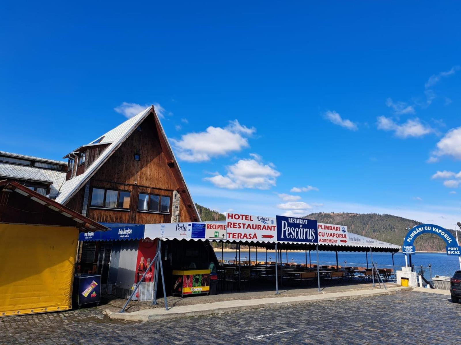 Hotel Pescarus Port Биказ Екстериор снимка