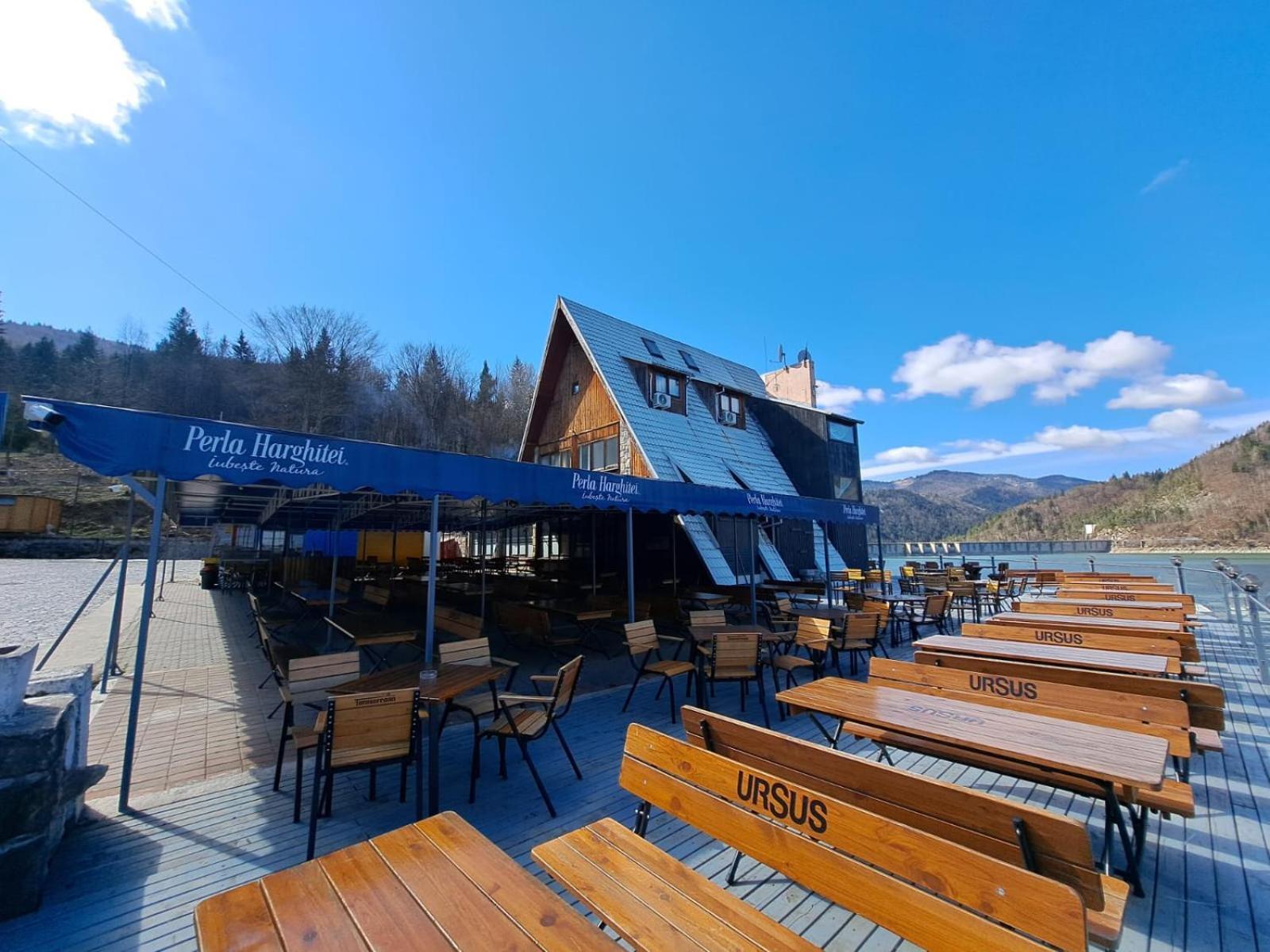 Hotel Pescarus Port Биказ Екстериор снимка