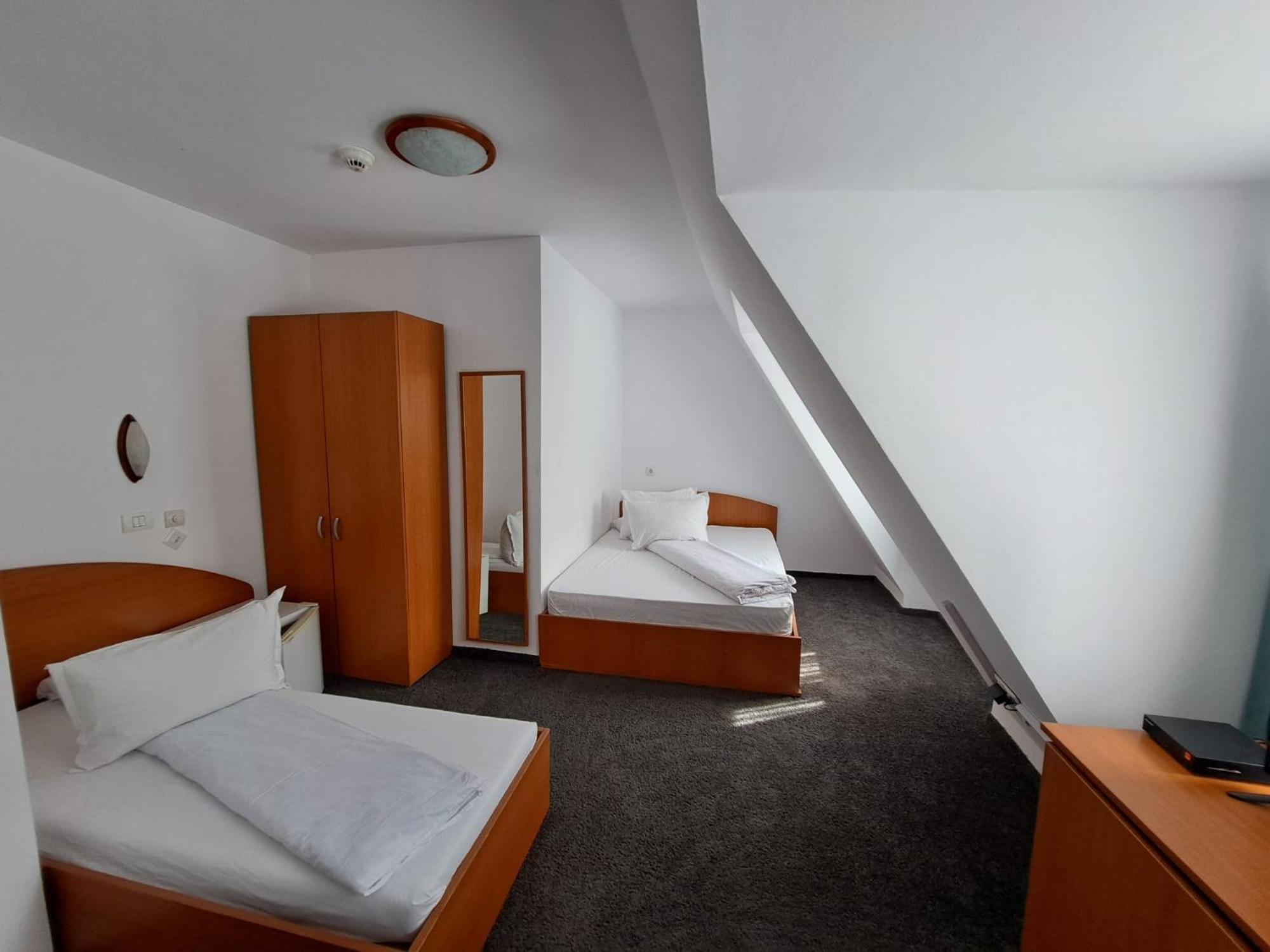 Hotel Pescarus Port Биказ Екстериор снимка