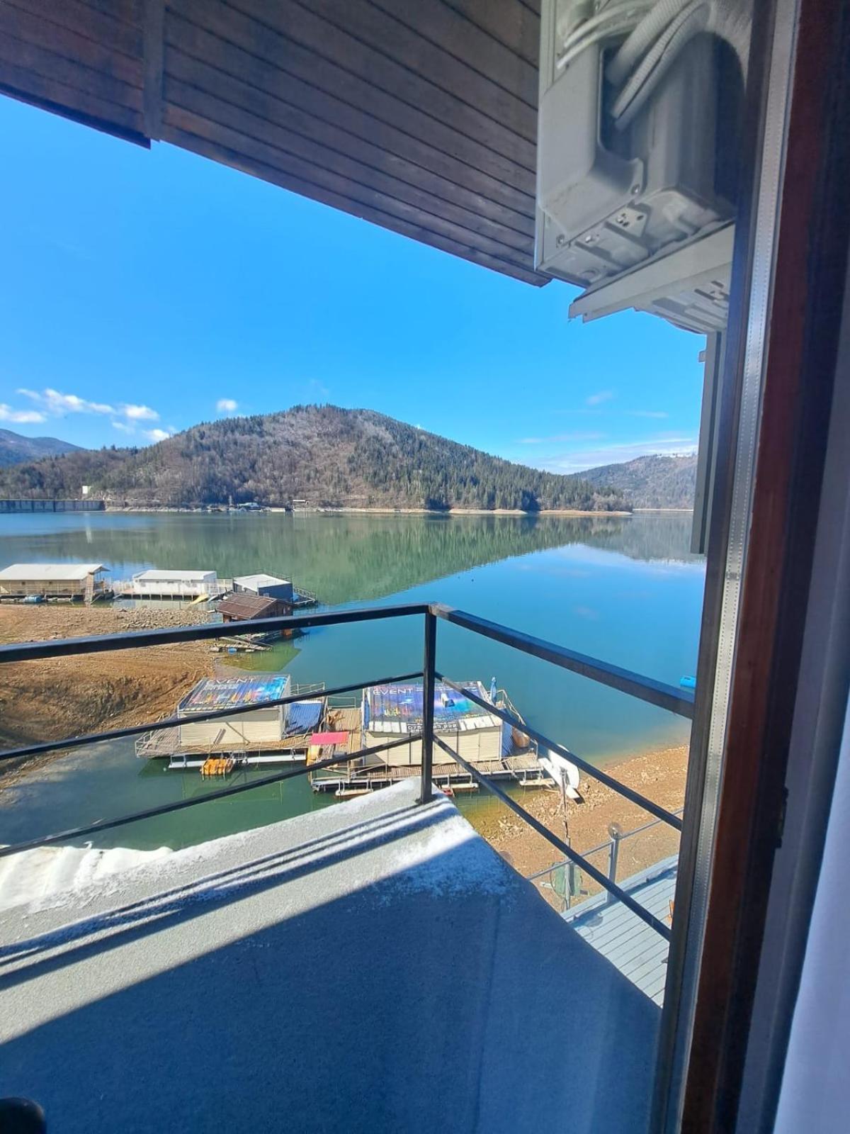 Hotel Pescarus Port Биказ Екстериор снимка